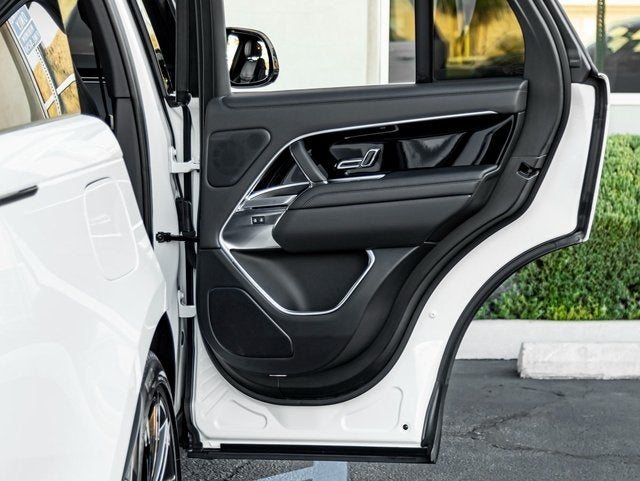 2024 Land Rover Range Rover SE