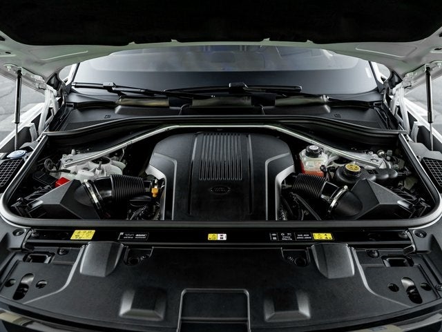 2024 Land Rover Range Rover SE