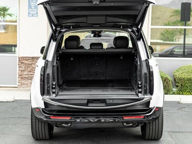 2025 Land Rover Range Rover SE