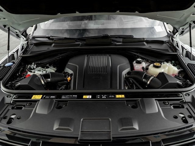 2025 Land Rover Range Rover SE