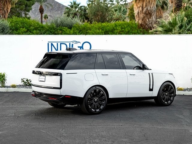 2025 Land Rover Range Rover SE