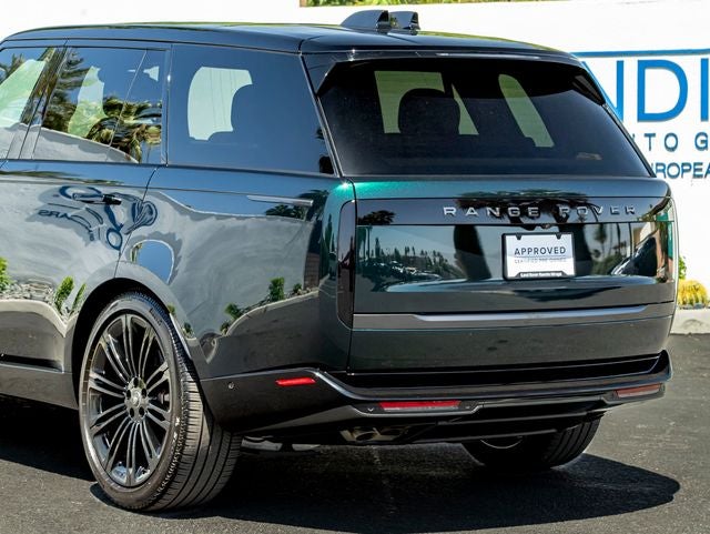 2025 Land Rover Range Rover SE