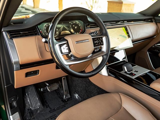2025 Land Rover Range Rover SE