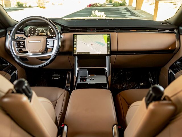 2025 Land Rover Range Rover SE