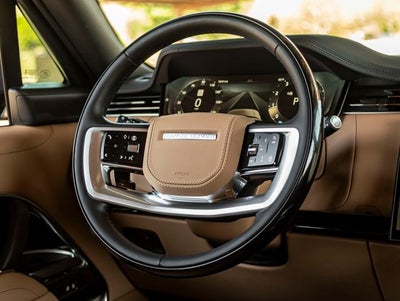 2025 Land Rover Range Rover SE