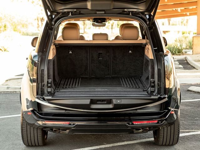 2025 Land Rover Range Rover SE