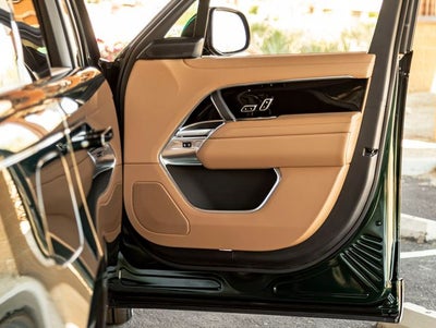 2025 Land Rover Range Rover SE
