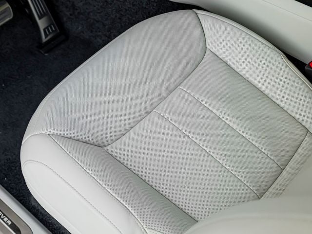 2026 Land Rover Range Rover SE SWB P530