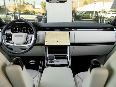 2026 Land Rover Range Rover SE SWB P530
