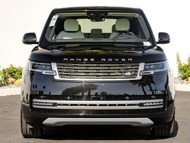 2026 Land Rover Range Rover SE SWB P530