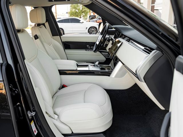 2026 Land Rover Range Rover SE SWB P530
