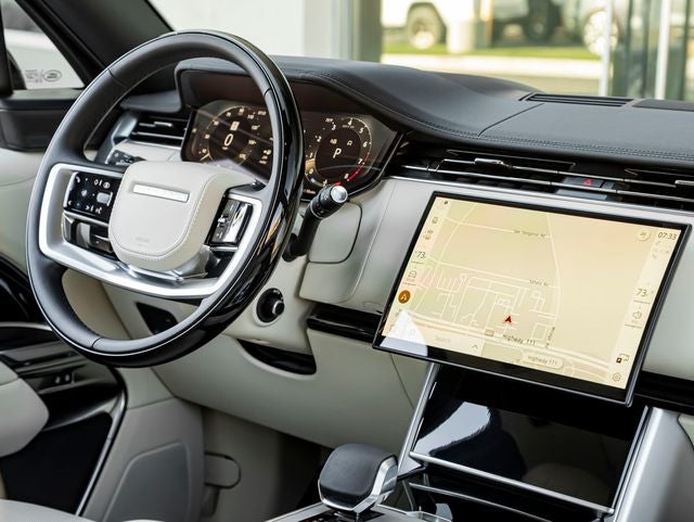 2026 Land Rover Range Rover SE SWB P530