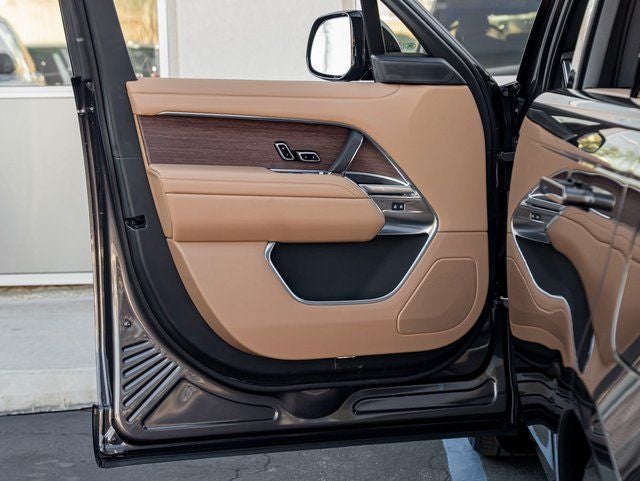 2026 Land Rover Range Rover PHEV SE