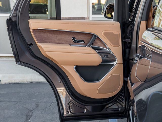 2026 Land Rover Range Rover PHEV SE