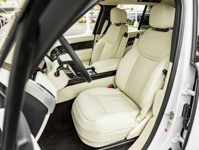 2026 Land Rover Range Rover Plug-In Hybrid SE