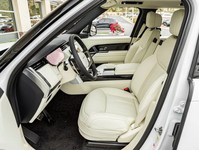 2026 Land Rover Range Rover Plug-In Hybrid SE