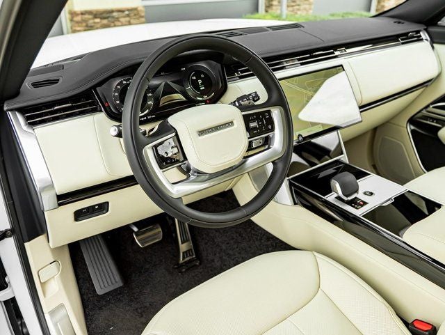 2026 Land Rover Range Rover Plug-In Hybrid SE