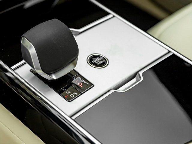 2026 Land Rover Range Rover Plug-In Hybrid SE