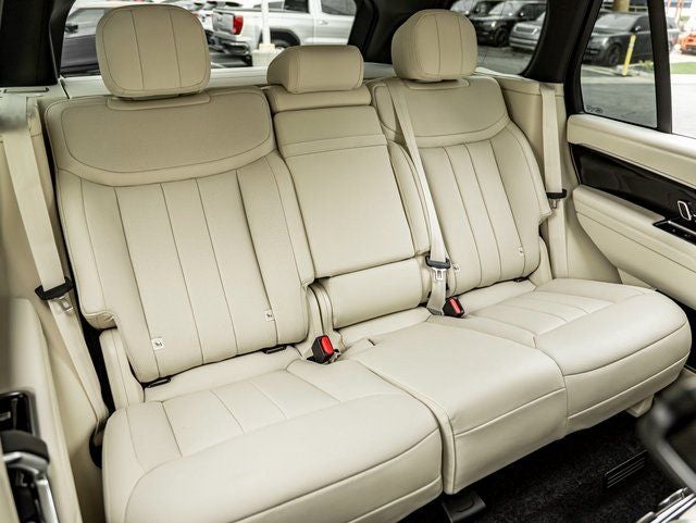 2026 Land Rover Range Rover Plug-In Hybrid SE