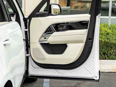 2026 Land Rover Range Rover Plug-In Hybrid SE