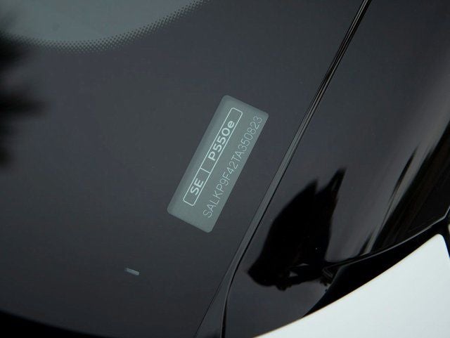 2026 Land Rover Range Rover Plug-In Hybrid SE