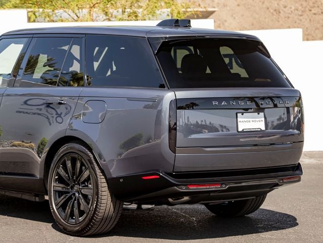2026 Land Rover Range Rover Plug-In Hybrid SE