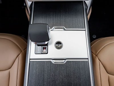 2026 Land Rover Range Rover Plug-In Hybrid SE