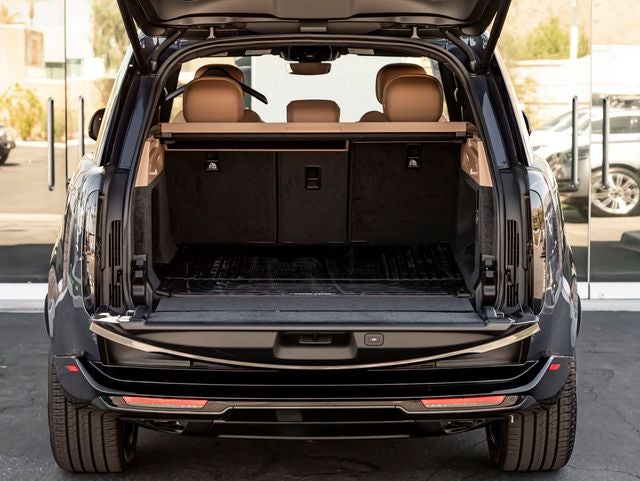 2026 Land Rover Range Rover Plug-In Hybrid SE