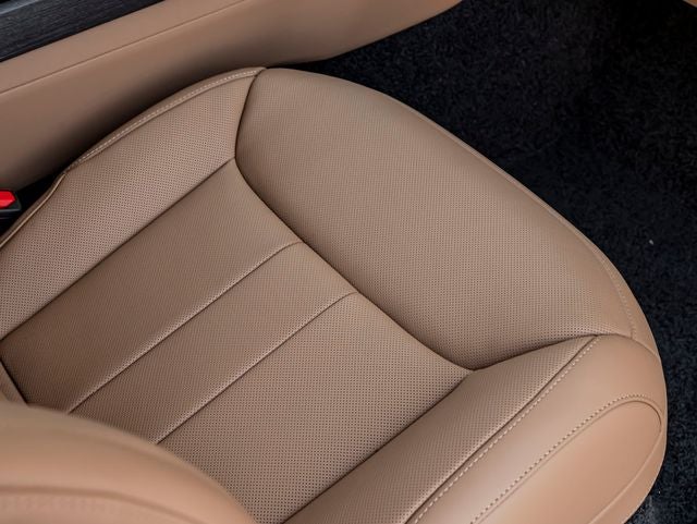 2026 Land Rover Range Rover Plug-In Hybrid SE