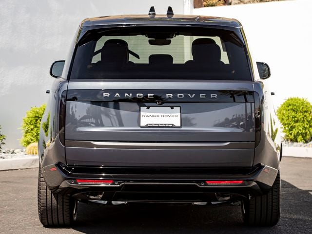2026 Land Rover Range Rover Plug-In Hybrid SE