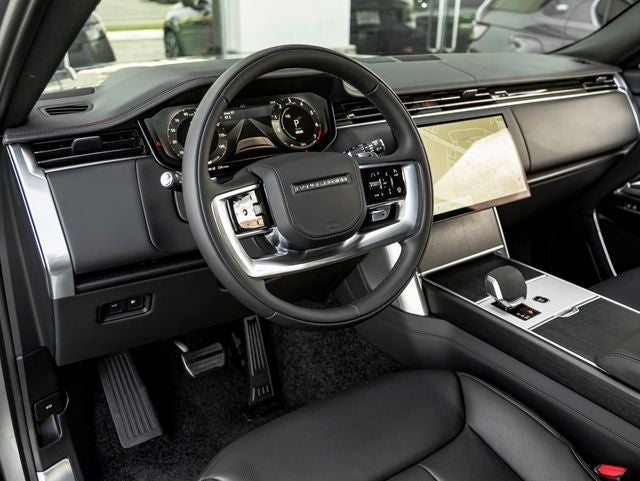 2026 Land Rover Range Rover Plug-In Hybrid SE