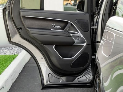 2026 Land Rover Range Rover Plug-In Hybrid SE