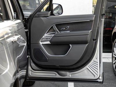 2026 Land Rover Range Rover Plug-In Hybrid SE
