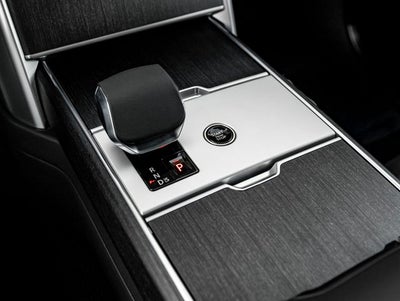 2026 Land Rover Range Rover Plug-In Hybrid SE