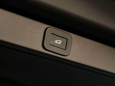 2026 Land Rover Range Rover Plug-In Hybrid SE