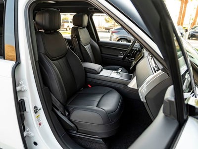 2026 Land Rover Range Rover Plug-In Hybrid SE