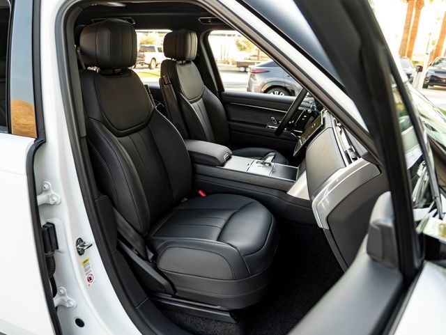 2026 Land Rover Range Rover Plug-In Hybrid SE