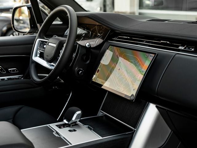 2026 Land Rover Range Rover Plug-In Hybrid SE
