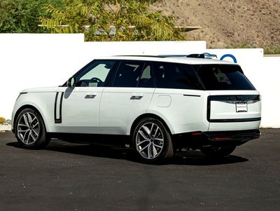 2026 Land Rover Range Rover Plug-In Hybrid SE