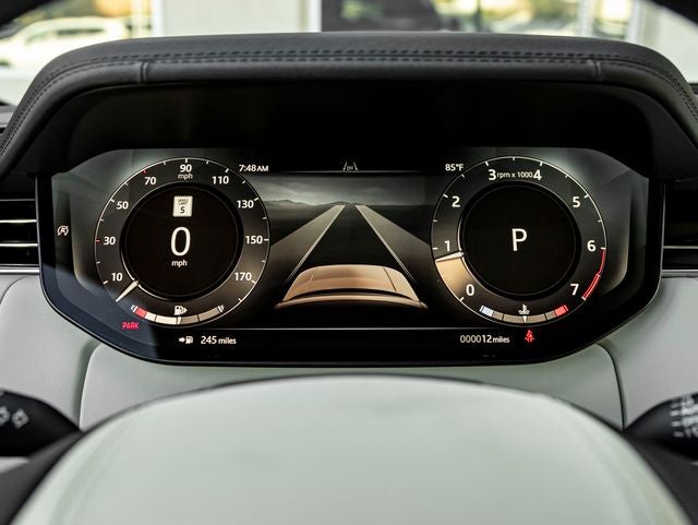 2026 Land Rover Range Rover SE