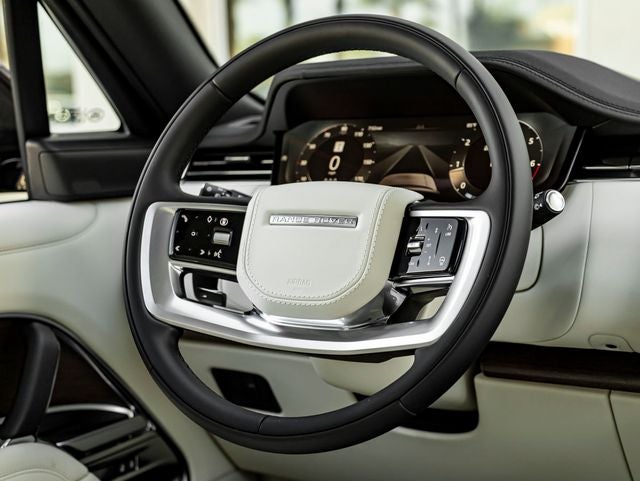 2026 Land Rover Range Rover SE
