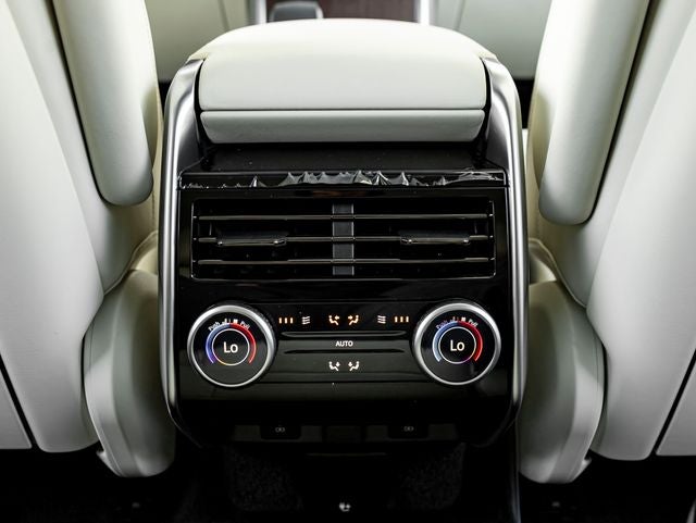 2026 Land Rover Range Rover SE