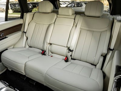 2026 Land Rover Range Rover SE