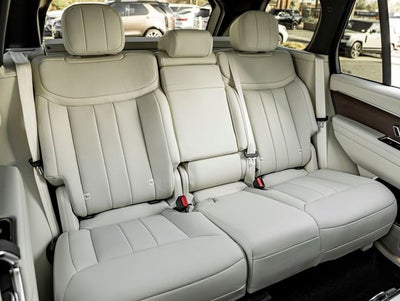 2026 Land Rover Range Rover SE