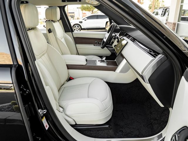 2026 Land Rover Range Rover SE