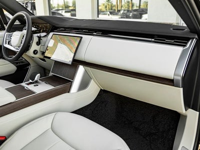 2026 Land Rover Range Rover SE