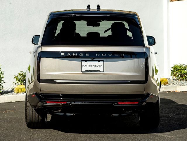 2026 Land Rover Range Rover SE