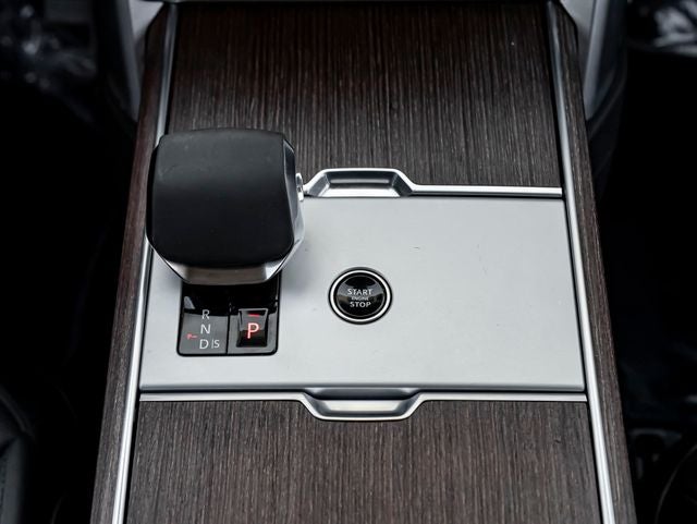 2024 Land Rover Range Rover SE