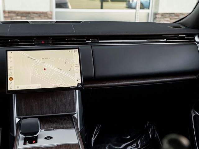 2024 Land Rover Range Rover SE