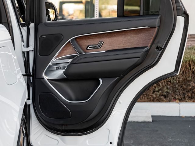 2024 Land Rover Range Rover SE